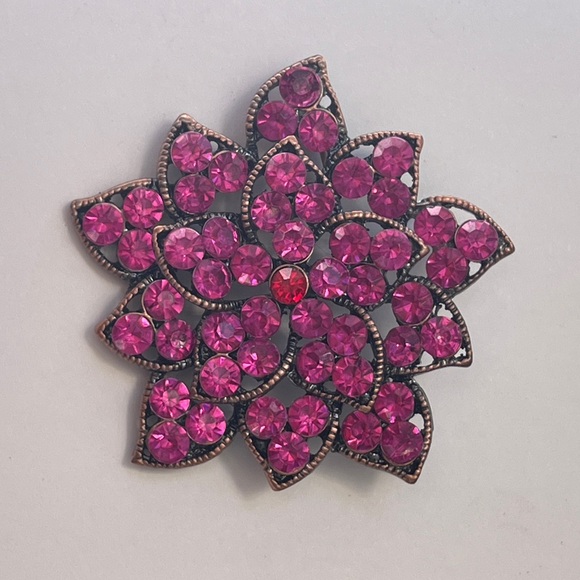 Purple flower brooch pin signed JG - Picture 4 of 9